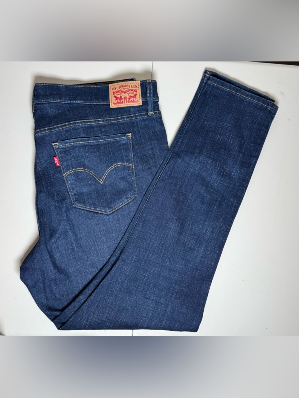 Levi’s 311 Shaping Skinny Jeans Size 34 Dark Wash Distressed Stretch Denim